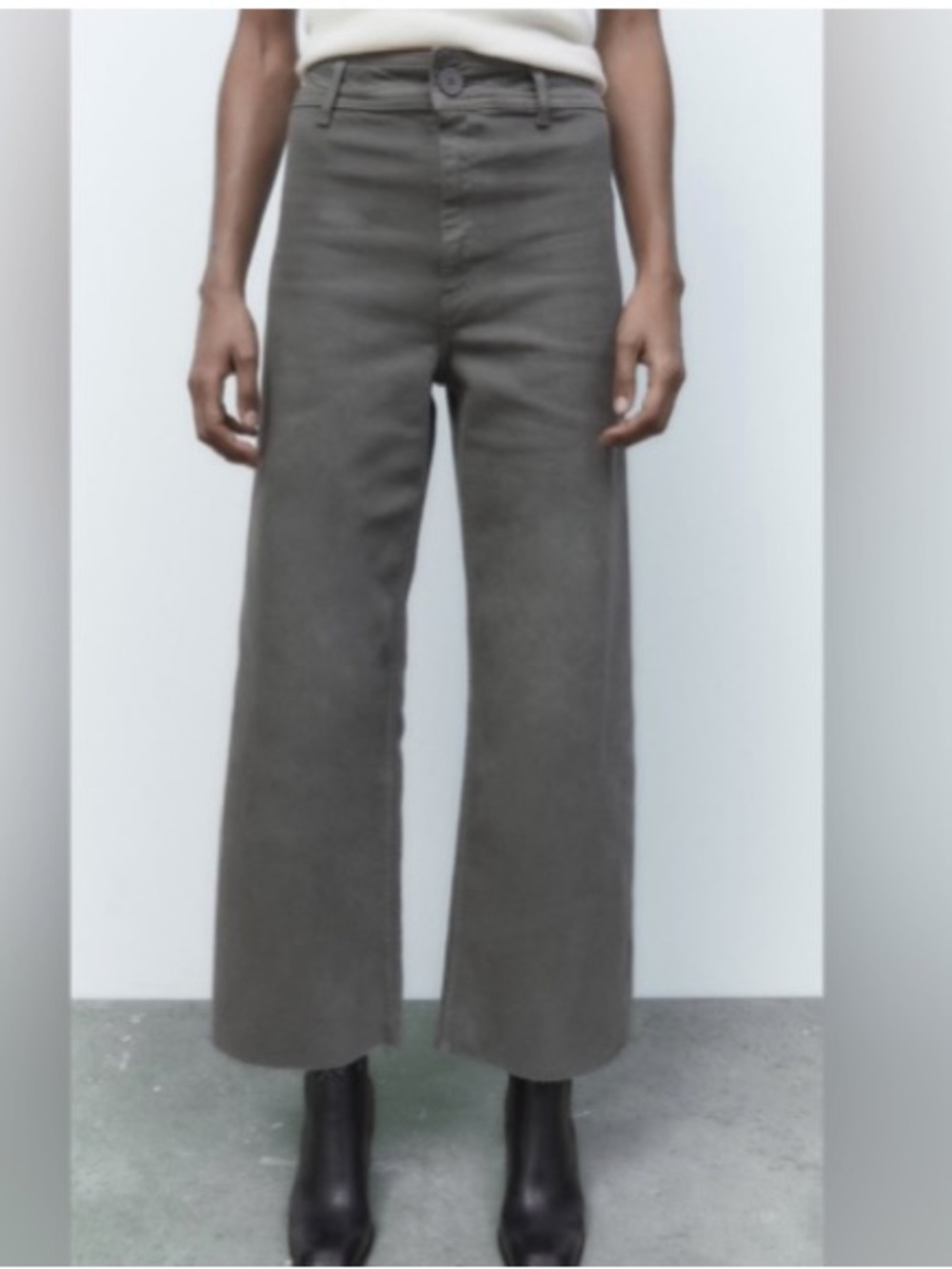 NWT Zara The Marine Straight Leg jeans size US 4 grey